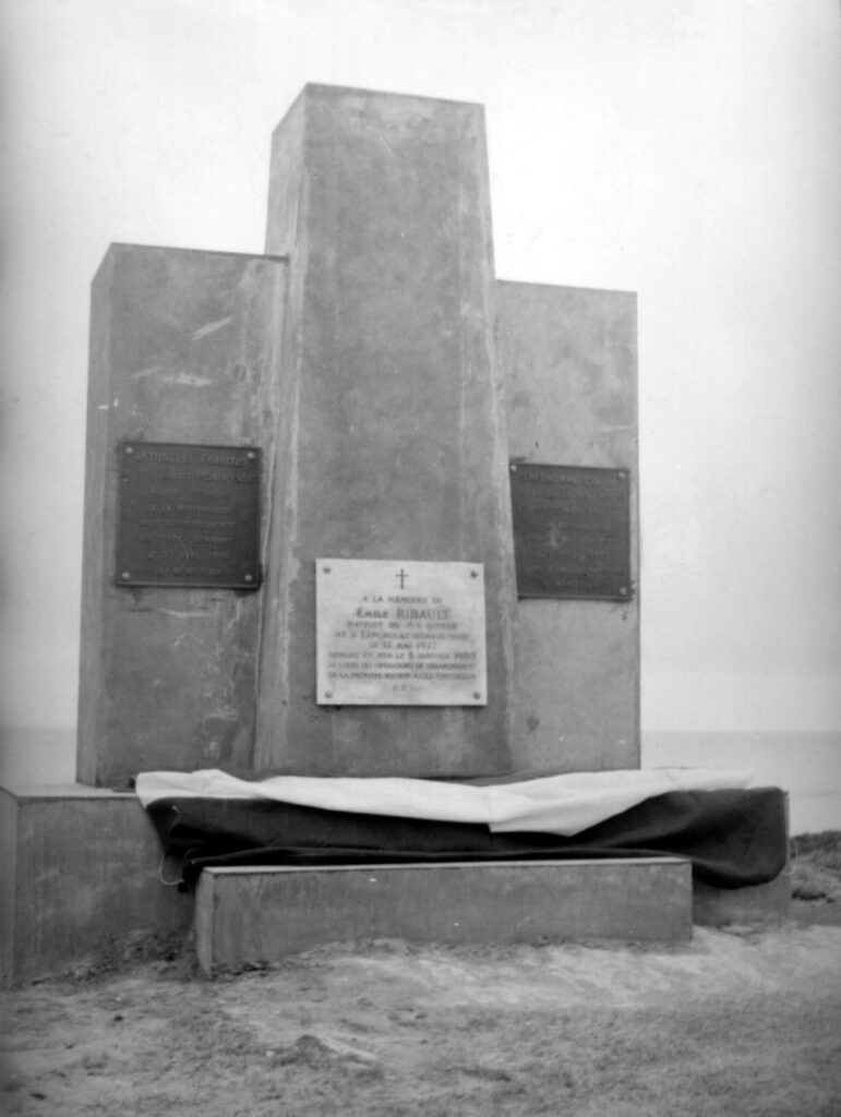 Monument aux mort de l'île d'Amsterdam.